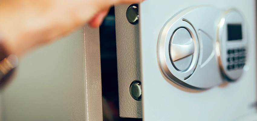 Fingerprint Safe Openers in La Mirada, CA