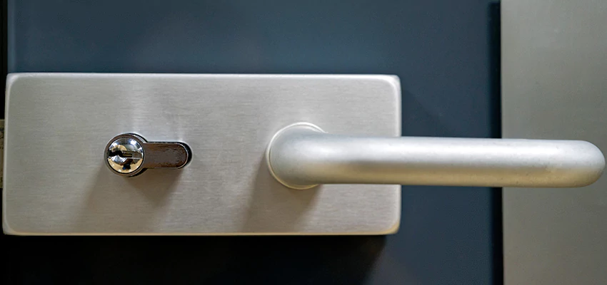 Change Patio Door Locks in La Mirada, California